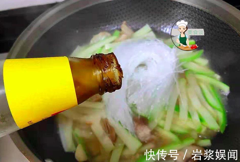 泡软|立秋后，最该吃的不是黄瓜，而是此，生津润燥，加料简单一炒真香