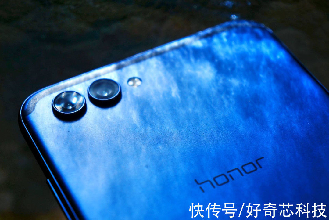 品牌|任正非的决定没做错,荣耀销量超小米苹果后,接连拿下高通、谷歌