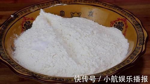 面皮|比纸还薄的春饼怎么做,现在就教你,烙饼不放一滴油,特别好吃
