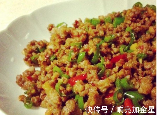 吃着倍香的几道家常下饭菜，简单的食材照样能吃出健康，特别不错！