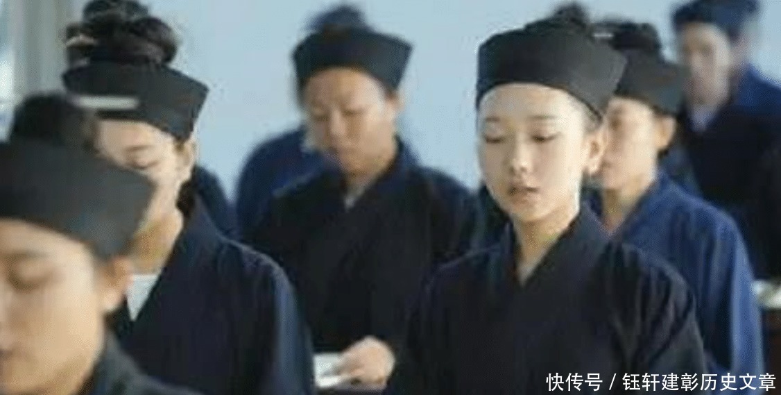 得道|揭秘女道士自称将得道飞升!十万百姓前来观看,背后真相为何