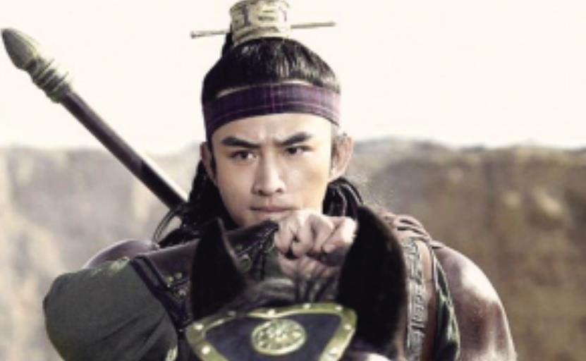 卢俊义!水浒传中,张清能击败关胜、呼延灼和杨志,为何没进梁山五虎将?