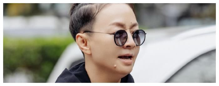 剧本|《五十公里桃花坞》被质疑有剧本，李雪琴搬箱反复拍摄，张翰无辜