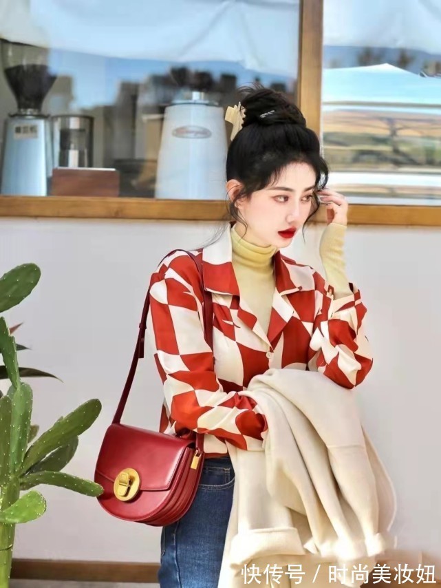 毛呢|“衬衫”还是叠穿更显气质,3种叠穿搭配示范,洋气又高级