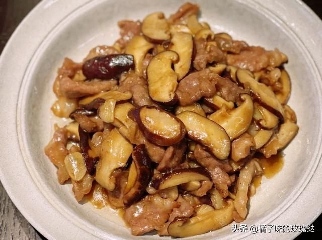 下饭菜|米饭要遭殃的美食家常菜推荐：葱油烧鸡，香菇炒肉片，肉卷炒豆角
