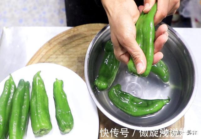 小米椒|凉拌青椒这样做真好吃，不放油不切片，直接整只拌，香辣开胃