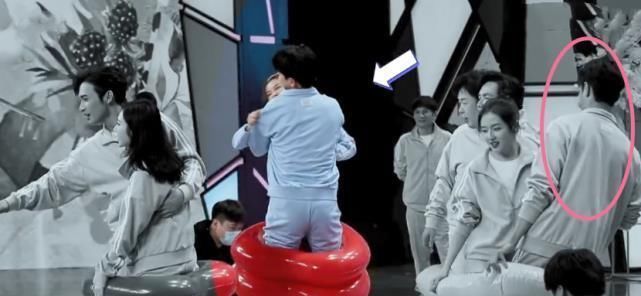 《快本》迎来最不配合嘉宾,玩游戏一脸不耐烦,给镜头都不看一眼