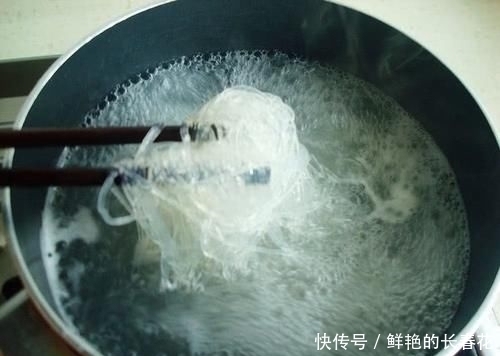 金针菇|130斤瘦到90斤，隔三差五吃这菜，坚持一个月赘肉不见瘦出小蛮腰