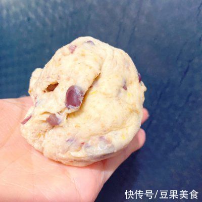 甜美又补钙的蜜豆奶酪夹心华夫饼