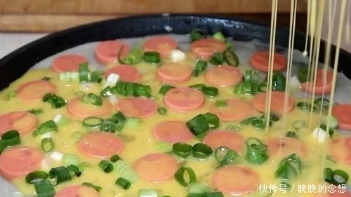 好吃|早餐饼新吃法,馅料丰富,鲜香美味,几分钟一张,好吃到停不下来