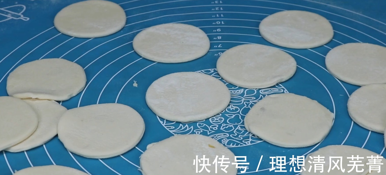 饺子皮|饺子皮别一个个擀了，找一个塑料瓶，一秒一个，超简单实用！
