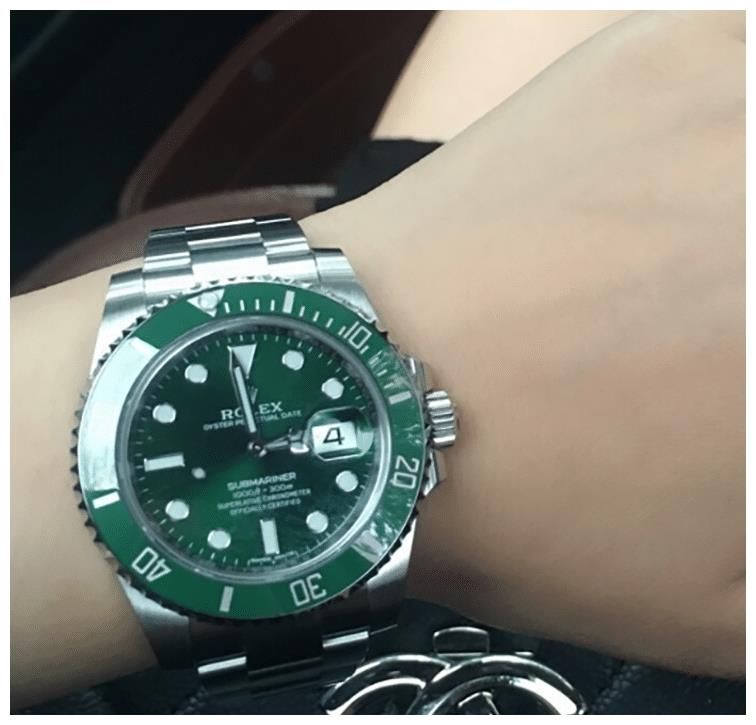 最佳解决方案，两款巅峰潜水腕表怎么选？欧米茄海马VS劳力士水鬼