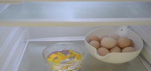 橘子皮放到白醋里泡一泡,真是厉害,一年能省几百元,都学学吧