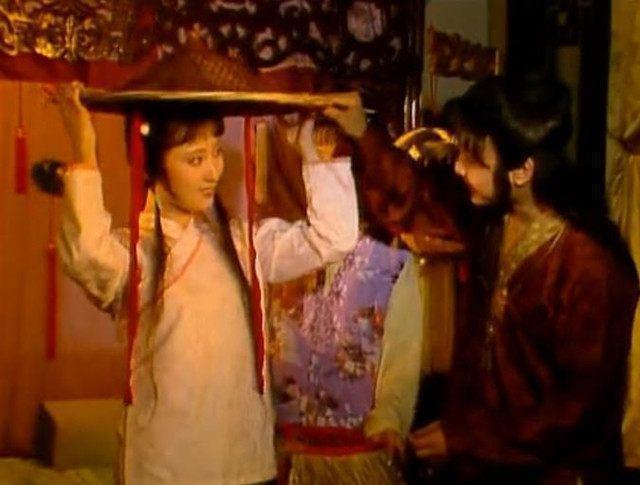 宝玉!林黛玉心中只有两个人,贾宝玉是一个,还有一个爱她如命