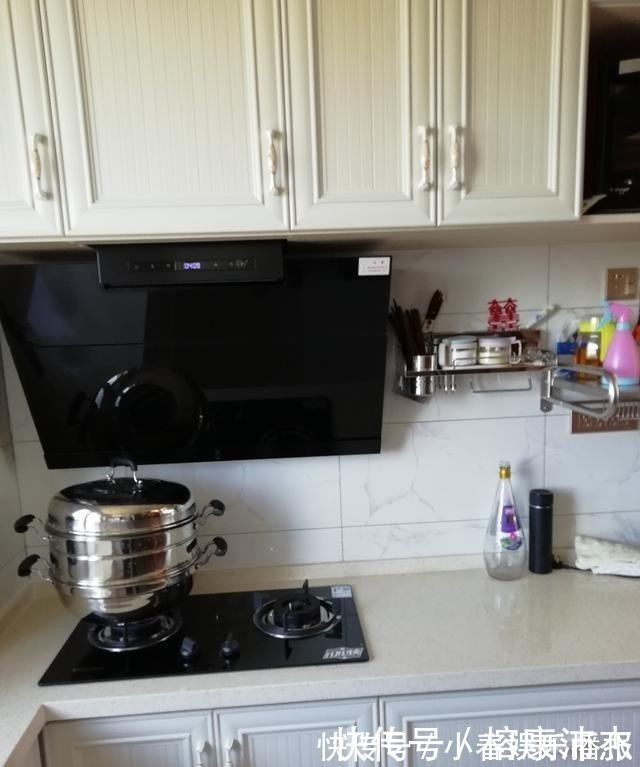 完工|老公不顾反对找表哥装修, 完工后我懵了, 床头背景墙有谁见过