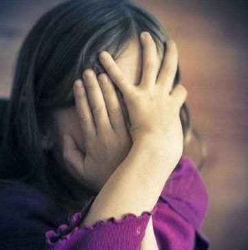 医院|14岁女孩身上有怪味,去医院一检查,原因令妈妈后悔的自扇耳光