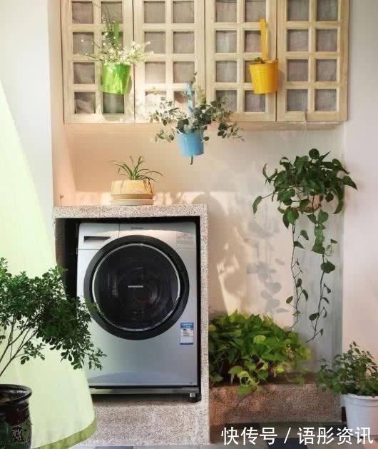 景观台|头一次见阳台这么装修,既可以晾衣服又能当景观台,感叹太聪明了