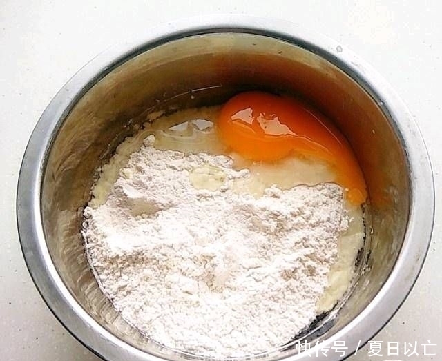 韭菜盒|薄饼韭菜盒，清爽柔软，省去揉滚步骤，省时省力