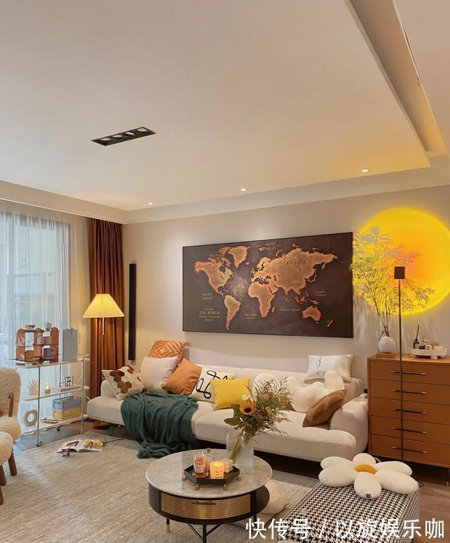 客厅|她家因为一个电视墙火了，悬空设计太漂亮，全屋更是高级又大方