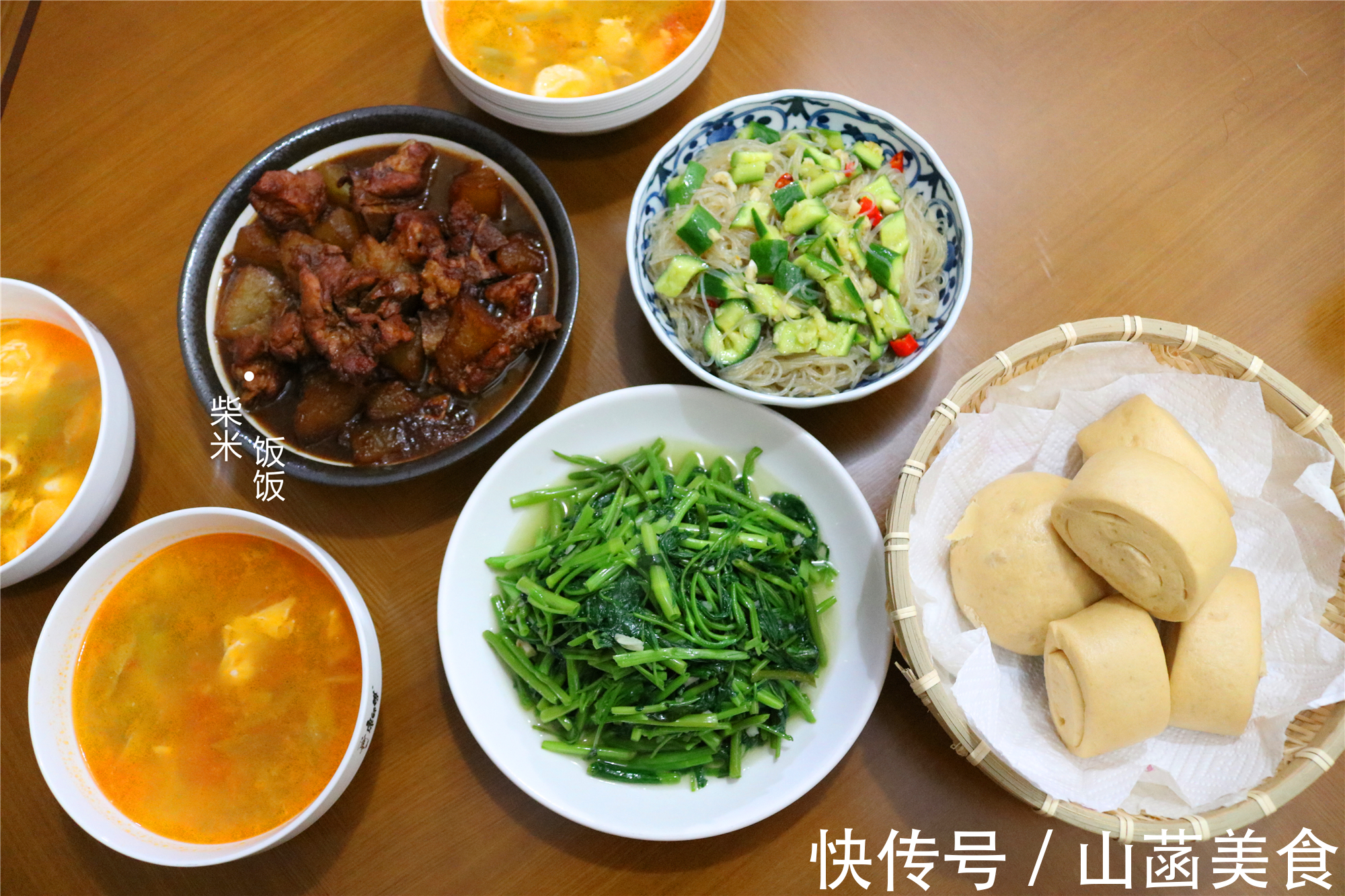 丝瓜|天气这么热，晚餐怎么吃看我家这一桌，3菜1汤，好做好吃