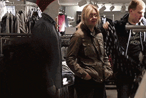 |搞笑段子:要不是后来我哥先被人给撞飞了,我想我侄子应该能跑了