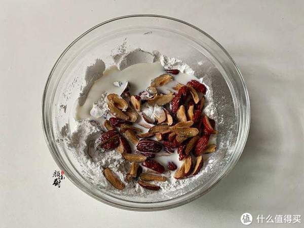 自从学会糯米糕这个做法，我家三天两头做一次，孩子点名要吃