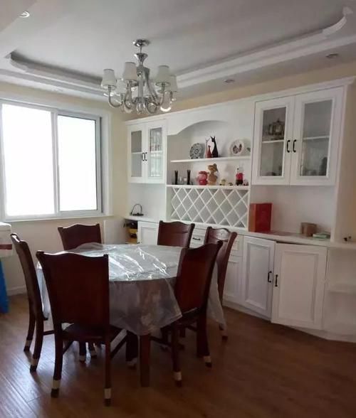 柜子|123平新房花了19万,柜子包工包料用4万,邻居参观后都赞不绝口!