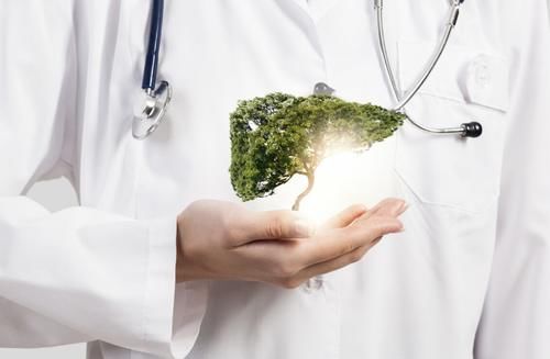 肝脏|29岁小伙，腹泻就医，查出肝硬化，医生警告：这道“早餐”不要碰