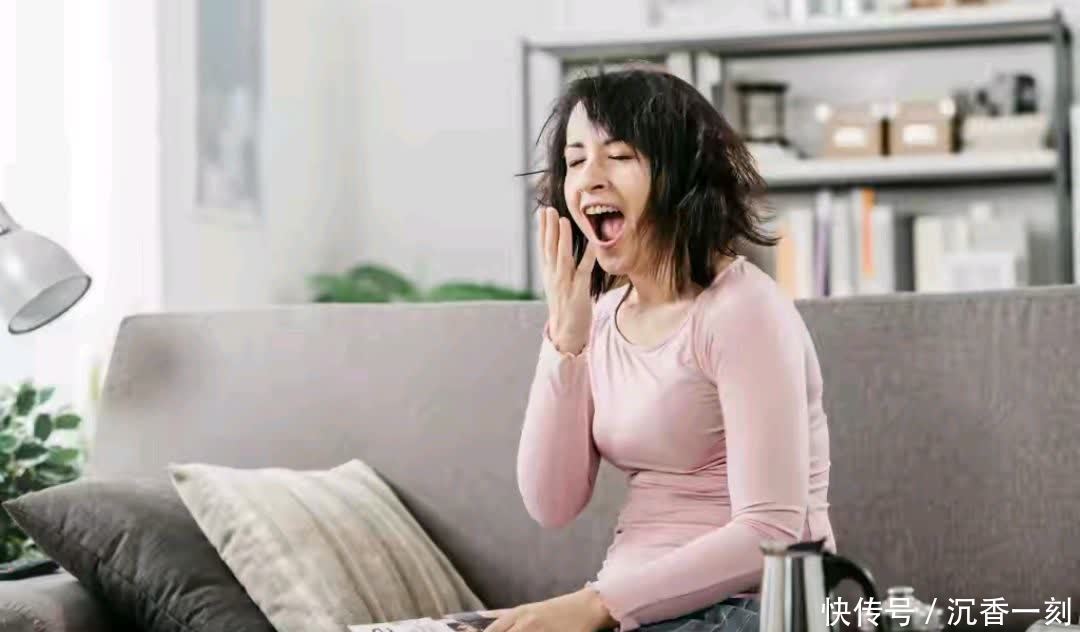 40岁后,如果能够做好4件事,帮你完美避开“中年油腻女”的称号