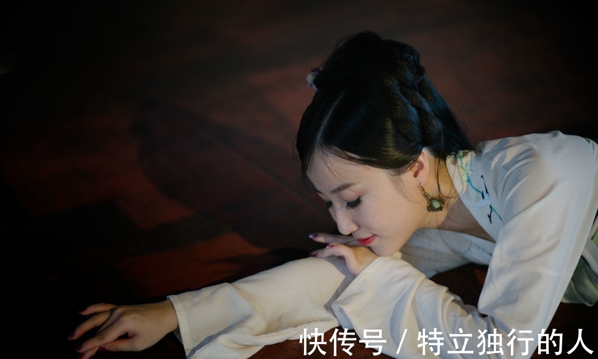 亚亚|生活处处有好诗,山西大妈原创诗词集,锤炼平凡之美,每首都惊艳