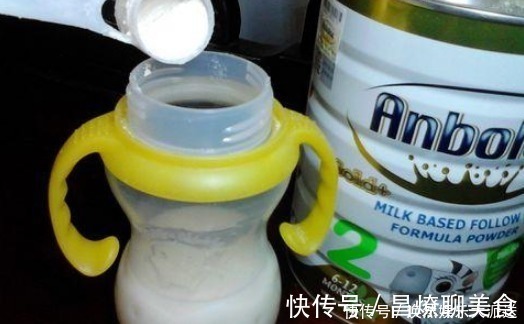 小梅|冲奶粉先加奶粉还是先加水宝妈一个错误行为,导致宝宝肠坏死