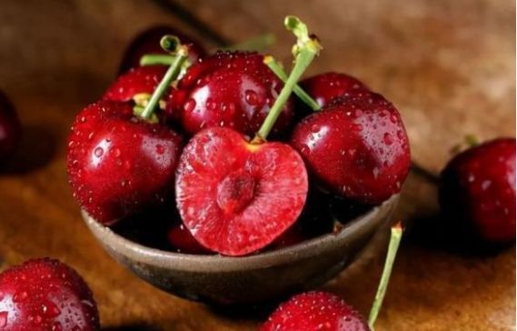 孩子|新的一年爷爷希望孩子身体健康,多吃3种安康果,寓意健快乐