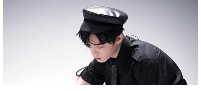 肖战|肖战电脑壁纸‖干干净净的帅哥，就是养眼