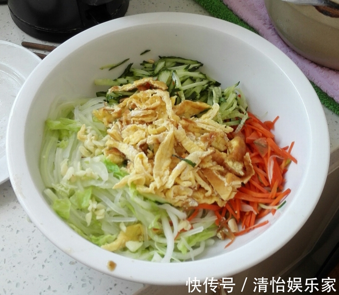 白菜是最简单的美食,它营养全面,味道清爽,跟什么食材都能搭配