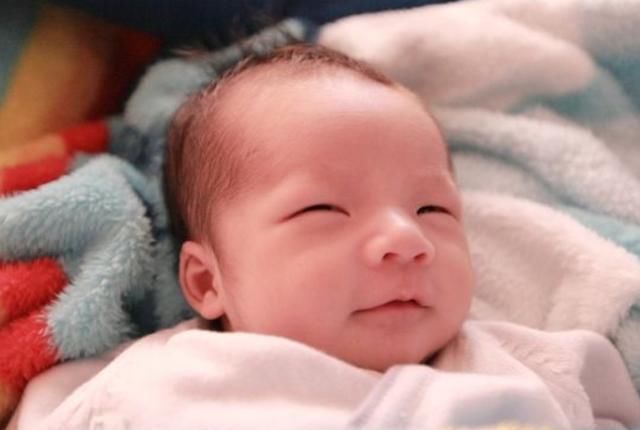 小爱|上午出生的孩子,和下午出生的孩子,有什么差距?可不是迷信