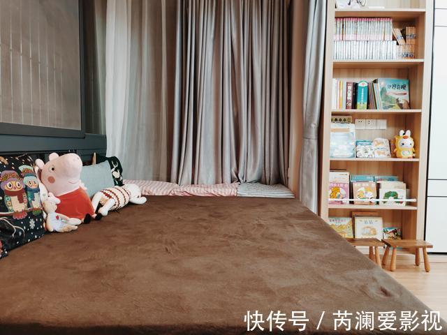 小户型|她买下42㎡单身公寓，一家三口住，客厅不放沙发，阳台当榻榻米