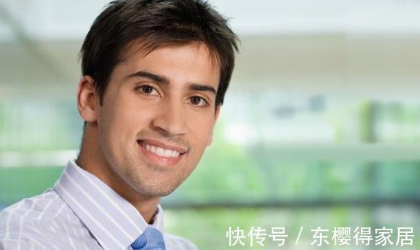 仰卧起坐|男人在睡觉前坚持做俯卧撑，可能有以下三种好处，早看早好！