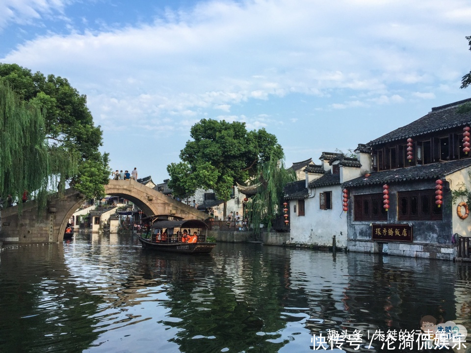 生活着的千年古镇 人们对其褒贬不一 有些人甚至表示去了不想再去