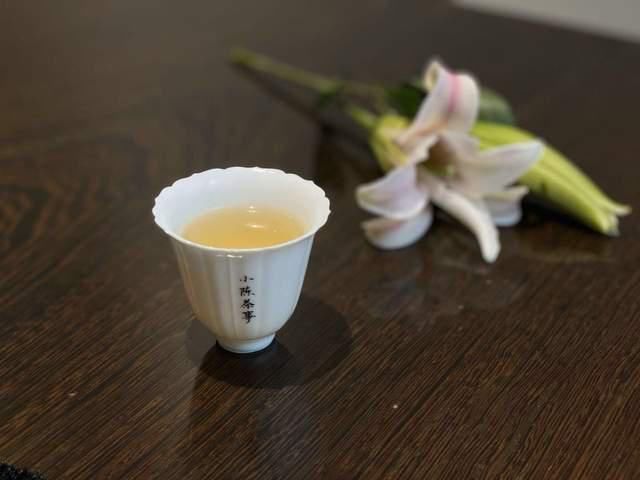  白茶的回甘，是因为“苦尽甘来”？经验丰富的老茶客一语道破玄机