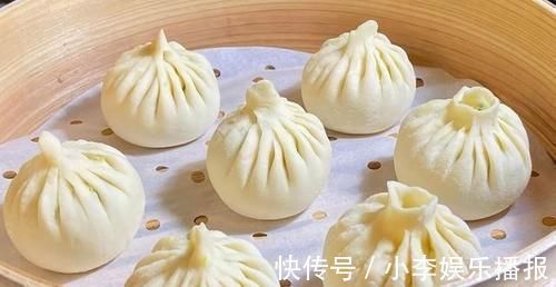 蒸包子时:记住不要直接上锅蒸!牢记3诀窍,包子松软好吃不塌陷
