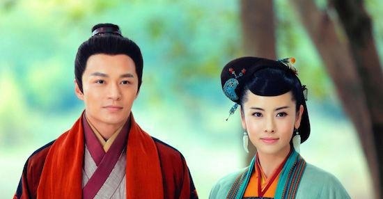 黄衫女子|黄衫女子明明与峨嵋派关系更近,为何帮了丐帮,却对峨嵋派拆台