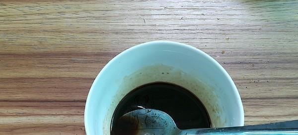 花生米和它一起吃，每天坚持吃，排除黑臭宿便，口臭便秘悄悄没！