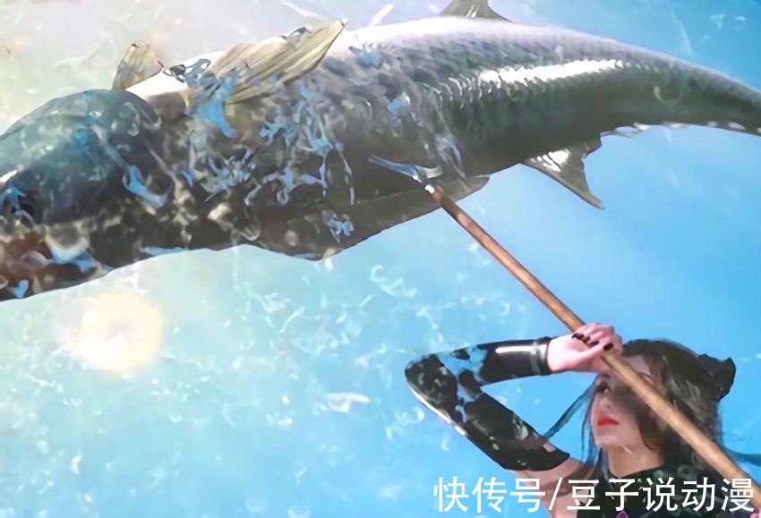 武魂殿|斗罗大陆：小舞吃雪糕好可爱，竹清成捕鱼达人，红眼比比东更美了