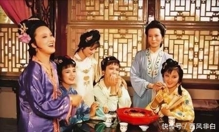 王夫人|薛宝钗借史湘云之名做东，大请贾府众人；贾母：再也不吃螃蟹了！