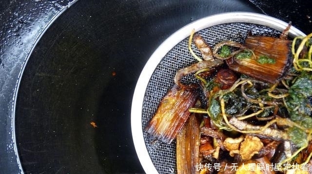 调饺子馅千万别加“料酒”,3个方法去腥,饺子鲜香无异味!