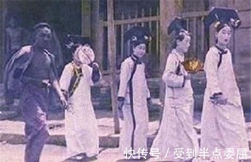 国家地理|1992年故宫墙上出现4名清朝宫女？专家不相信，但游客拍了张照片