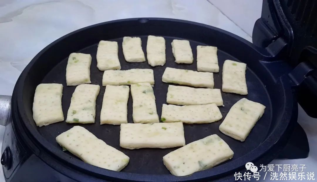 不刷油|饼干这么做太香了,不用烤箱不刷油,松软又香酥,学会都能开店了