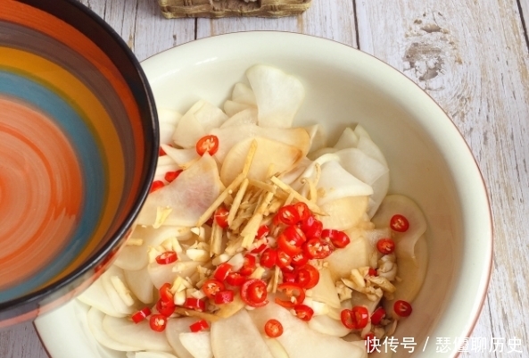 腌萝卜|入秋这菜我一次买50斤,脆嫩爽口,开胃消食,提高免疫力,好吃