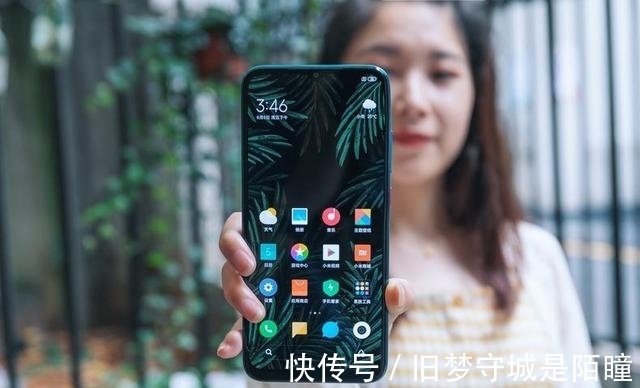 oled|花少钱用上好用的手机，这几款就是最佳选择