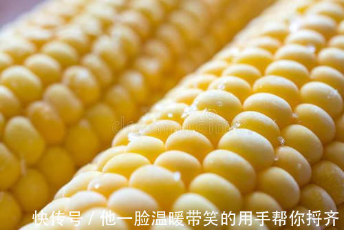 保鲜袋|保存玉米,直接放冰箱,还是煮熟再冷冻?教你一招,新鲜不变味